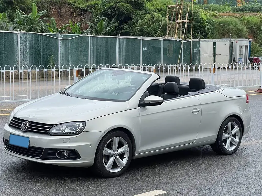 2010 Volkswagen Eos 2.0T 200HP L4 6DCT,autocango,china used car exporter,china ev exporter,chinese used car exporter,chinese used ev exporter