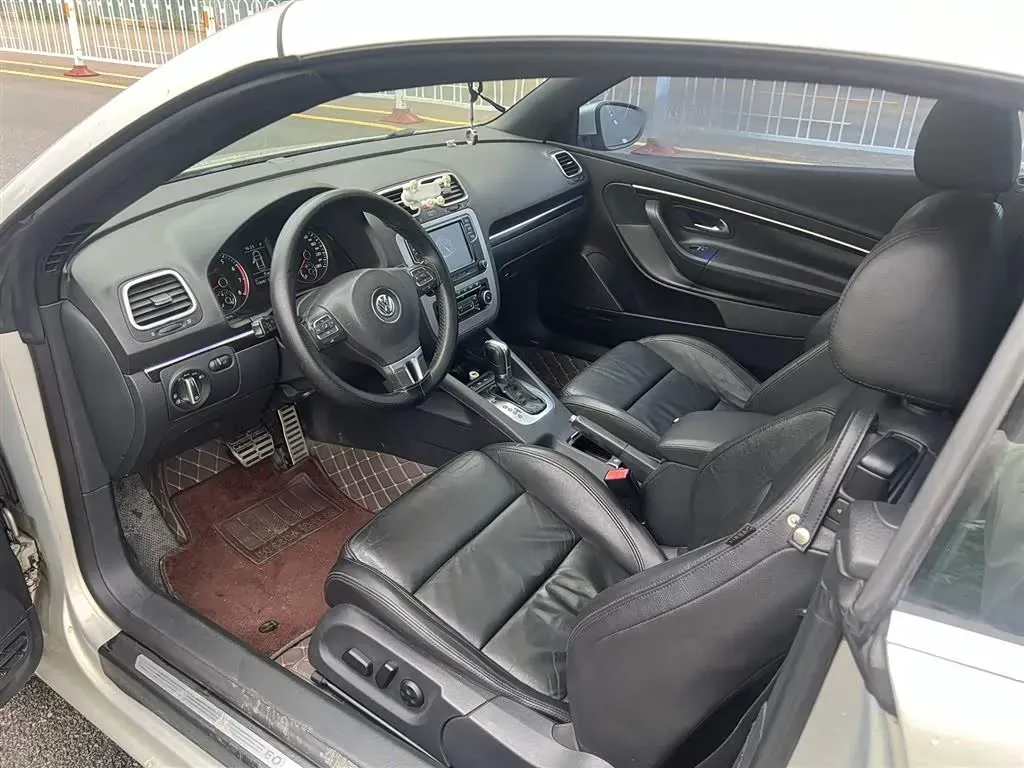 2010 Volkswagen Eos 2.0T 200HP L4 6DCT,autocango,china used car exporter,china ev exporter,chinese used car exporter,chinese used ev exporter