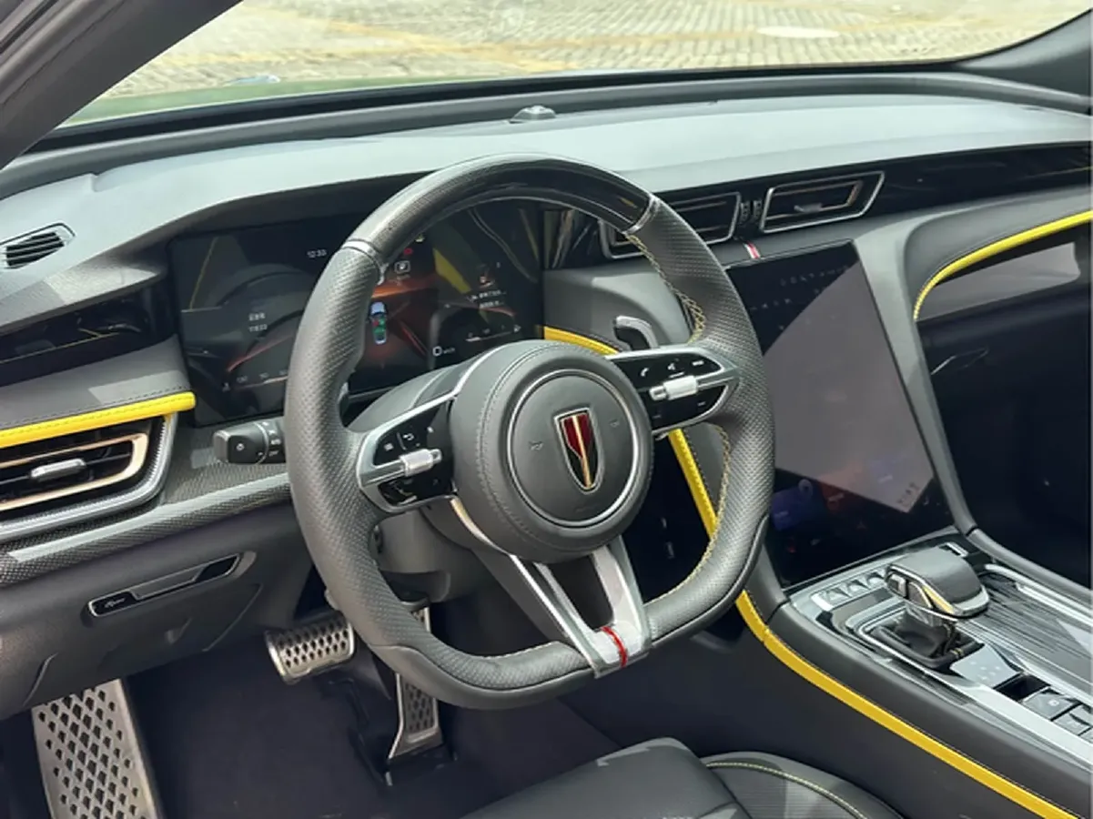 2023 HongQi H6 2.0T 252HP L4 8AT,autocango,china used car exporter,china ev exporter,chinese used car exporter,chinese used ev exporter