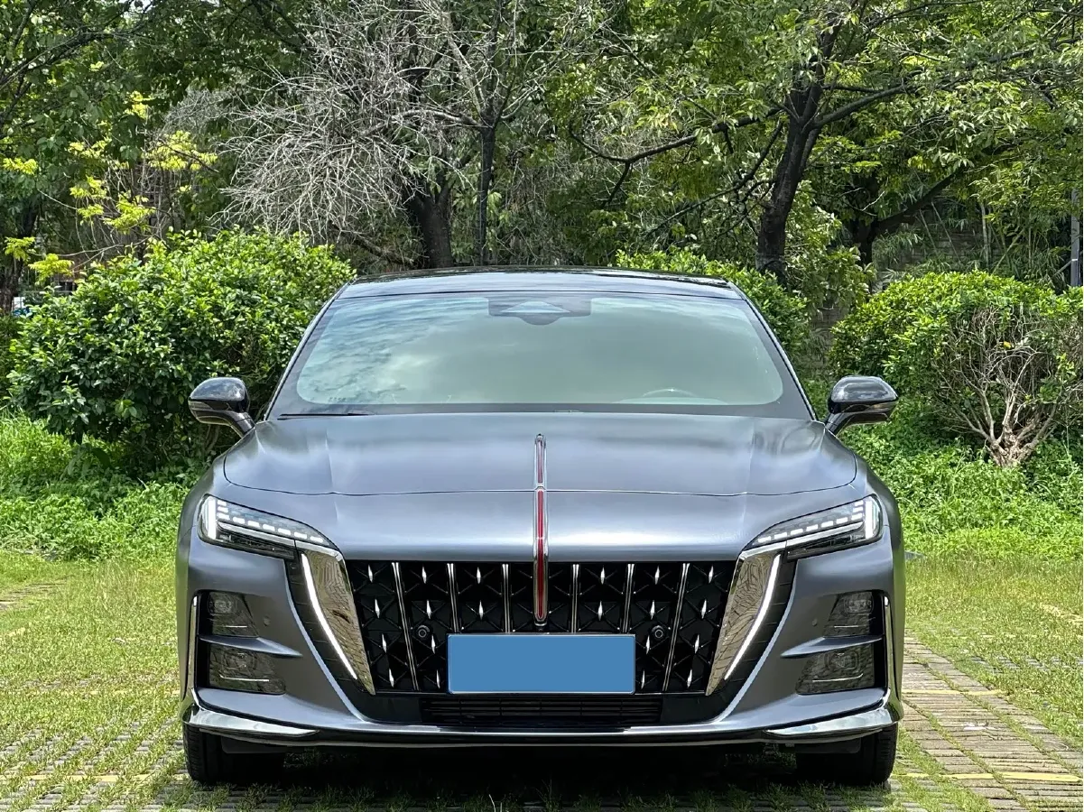 2023 HongQi H6 2.0T 252HP L4 8AT,autocango,china used car exporter,china ev exporter,chinese used car exporter,chinese used ev exporter