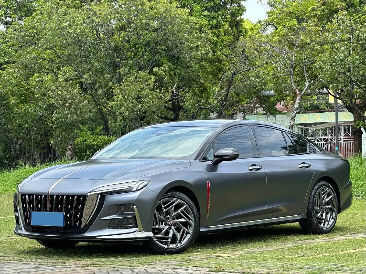 2023 HongQi H6 2.0T 252HP L4 8AT