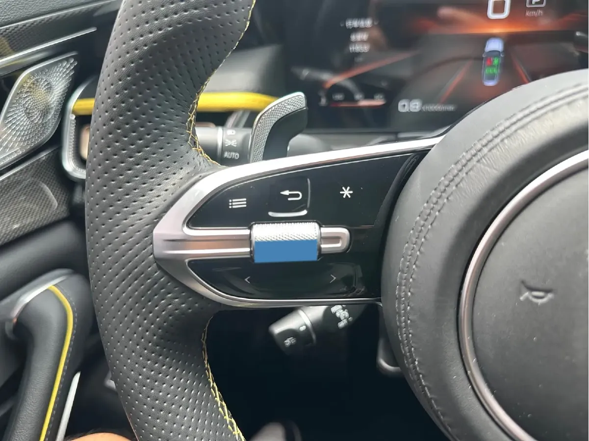 2023 HongQi H6 2.0T 252HP L4 8AT,autocango,china used car exporter,china ev exporter,chinese used car exporter,chinese used ev exporter