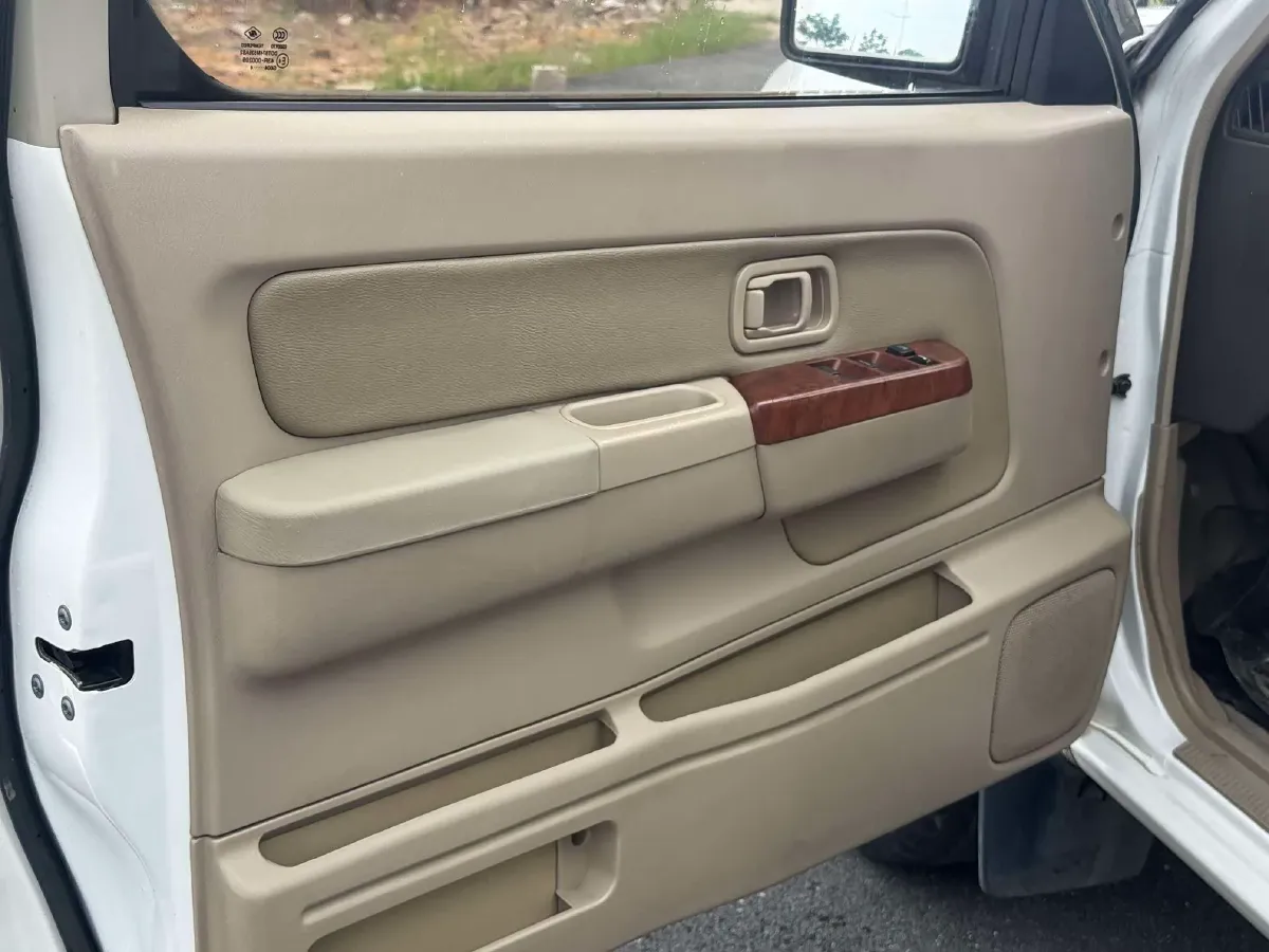 2013 Nissan D22 2.4L 150HP L4 5MT,autocango,china used car exporter,china ev exporter,chinese used car exporter,chinese used ev exporter