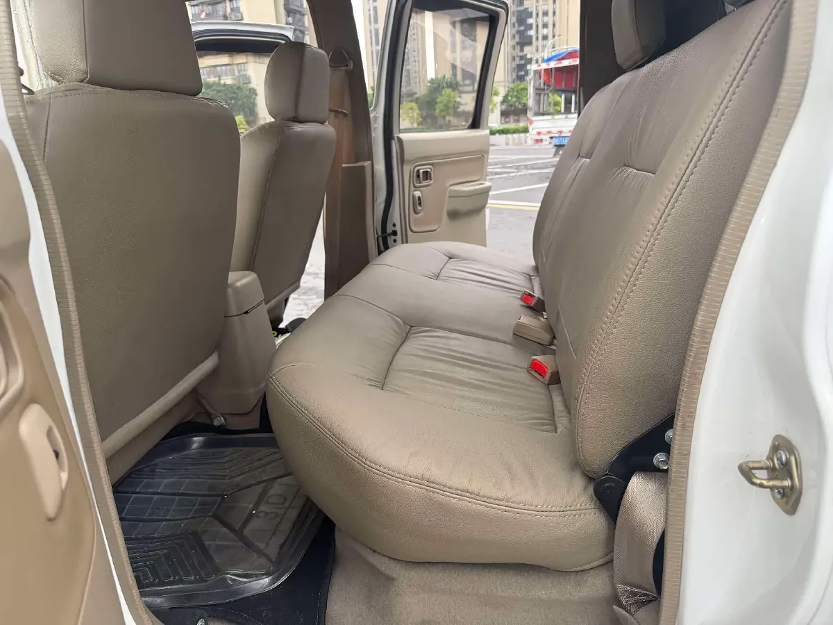 2013 Nissan D22 2.4L 150HP L4 5MT,autocango,china used car exporter,china ev exporter,chinese used car exporter,chinese used ev exporter