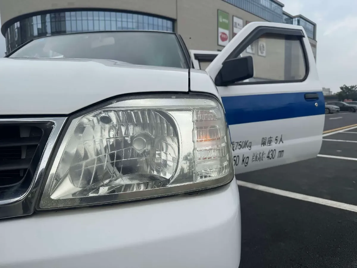 2013 Nissan D22 2.4L 150HP L4 5MT,autocango,china used car exporter,china ev exporter,chinese used car exporter,chinese used ev exporter