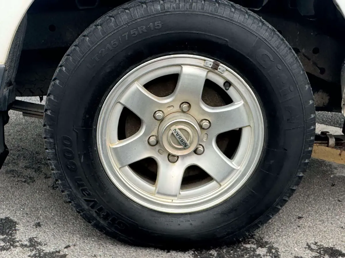 2013 Nissan D22 2.4L 150HP L4 5MT,autocango,china used car exporter,china ev exporter,chinese used car exporter,chinese used ev exporter