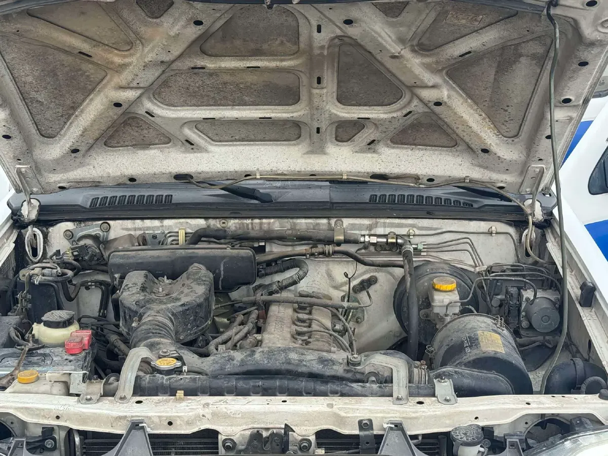 2013 Nissan D22 2.4L 150HP L4 5MT,autocango,china used car exporter,china ev exporter,chinese used car exporter,chinese used ev exporter