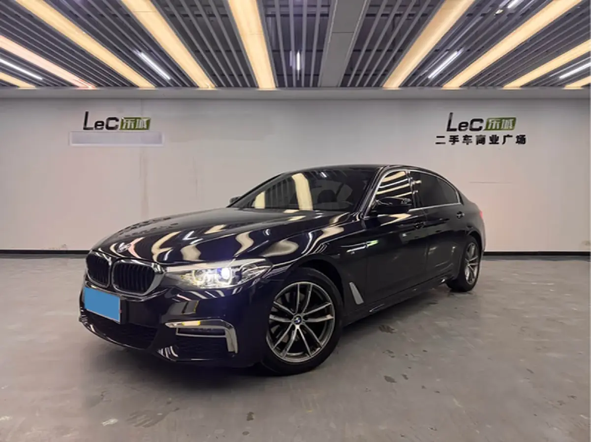 2018 BMW 5 Series 2.0T 184HP L4 8AT