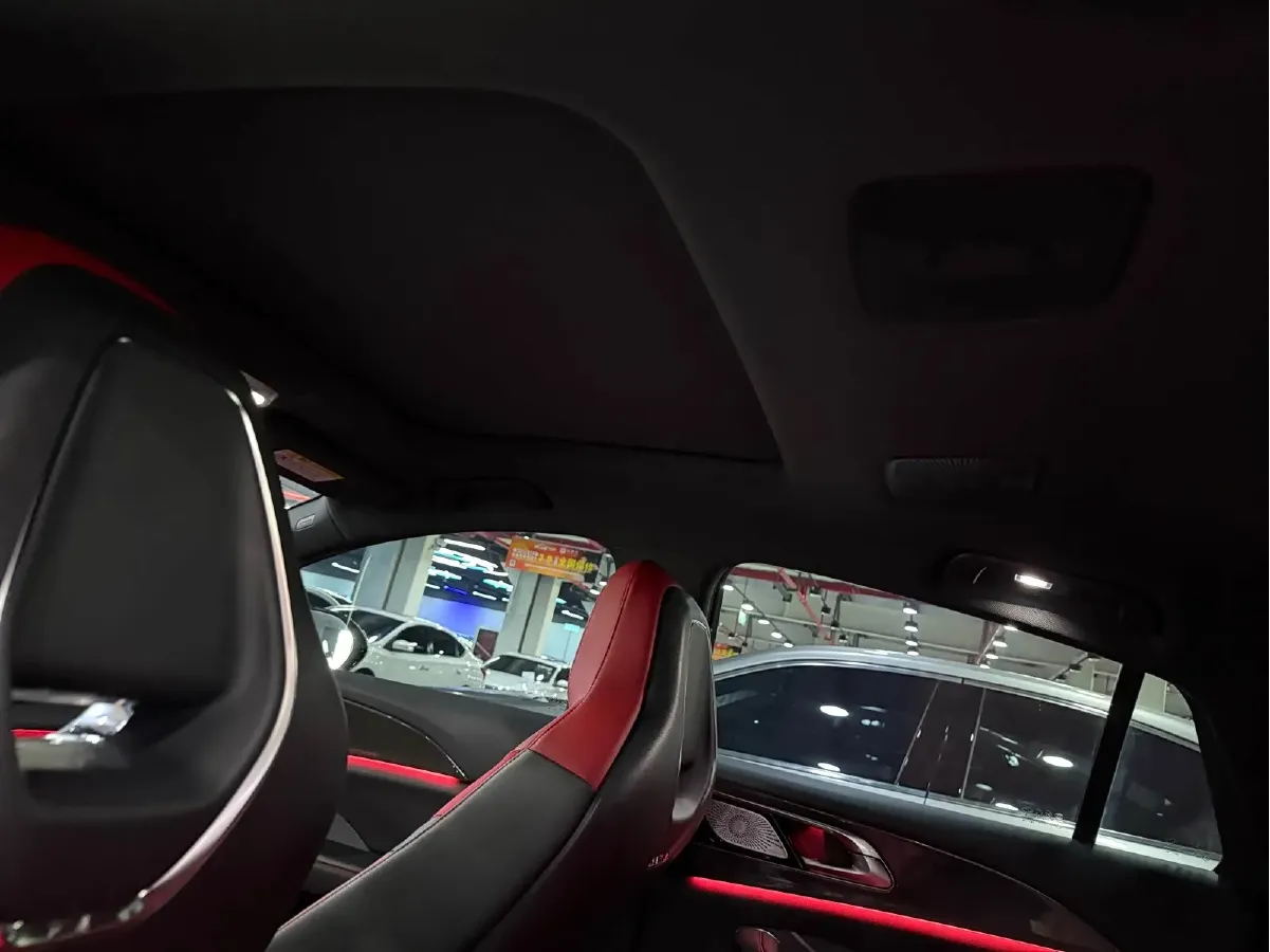 2023 HongQi H6 2.0T 252HP L4 8AT,autocango,china used car exporter,china ev exporter,chinese used car exporter,chinese used ev exporter