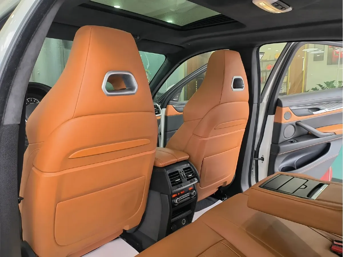 2015 BMW X6 M 4.4T 575HP V8 8AT,autocango,china used car exporter,china ev exporter,chinese used car exporter,chinese used ev exporter