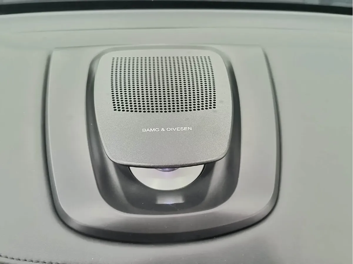 2015 BMW X6 M 4.4T 575HP V8 8AT,autocango,china used car exporter,china ev exporter,chinese used car exporter,chinese used ev exporter