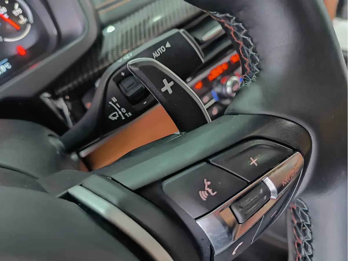 2015 BMW X6 M 4.4T 575HP V8 8AT,autocango,china used car exporter,china ev exporter,chinese used car exporter,chinese used ev exporter