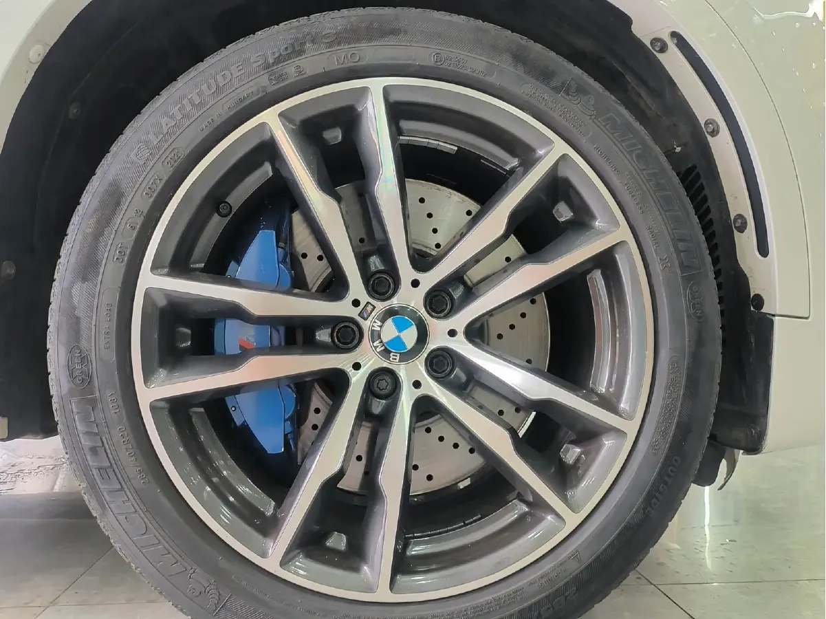 2015 BMW X6 M 4.4T 575HP V8 8AT,autocango,china used car exporter,china ev exporter,chinese used car exporter,chinese used ev exporter