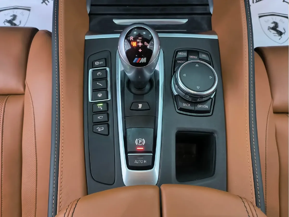 2015 BMW X6 M 4.4T 575HP V8 8AT,autocango,china used car exporter,china ev exporter,chinese used car exporter,chinese used ev exporter