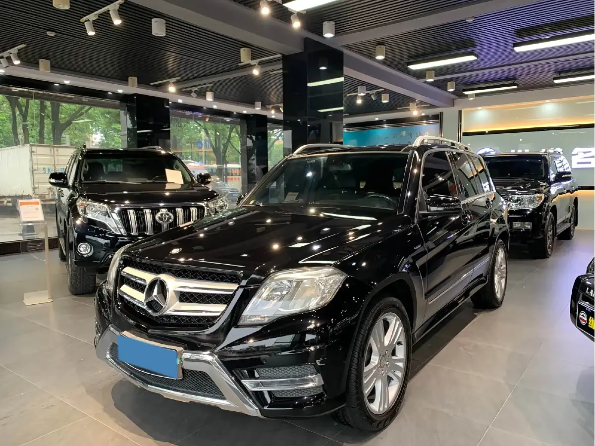 2015 Mercedes-Benz GLK Class 2.0T 211HP L4 7AT