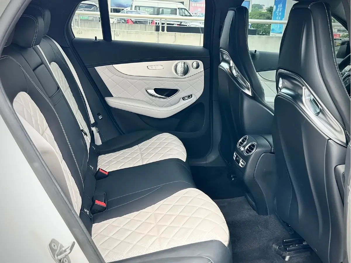 2018 Mercedes-Benz GLC Coupe AMG 4.0T 510HP V8 9AT,autocango,china used car exporter,china ev exporter,chinese used car exporter,chinese used ev exporter