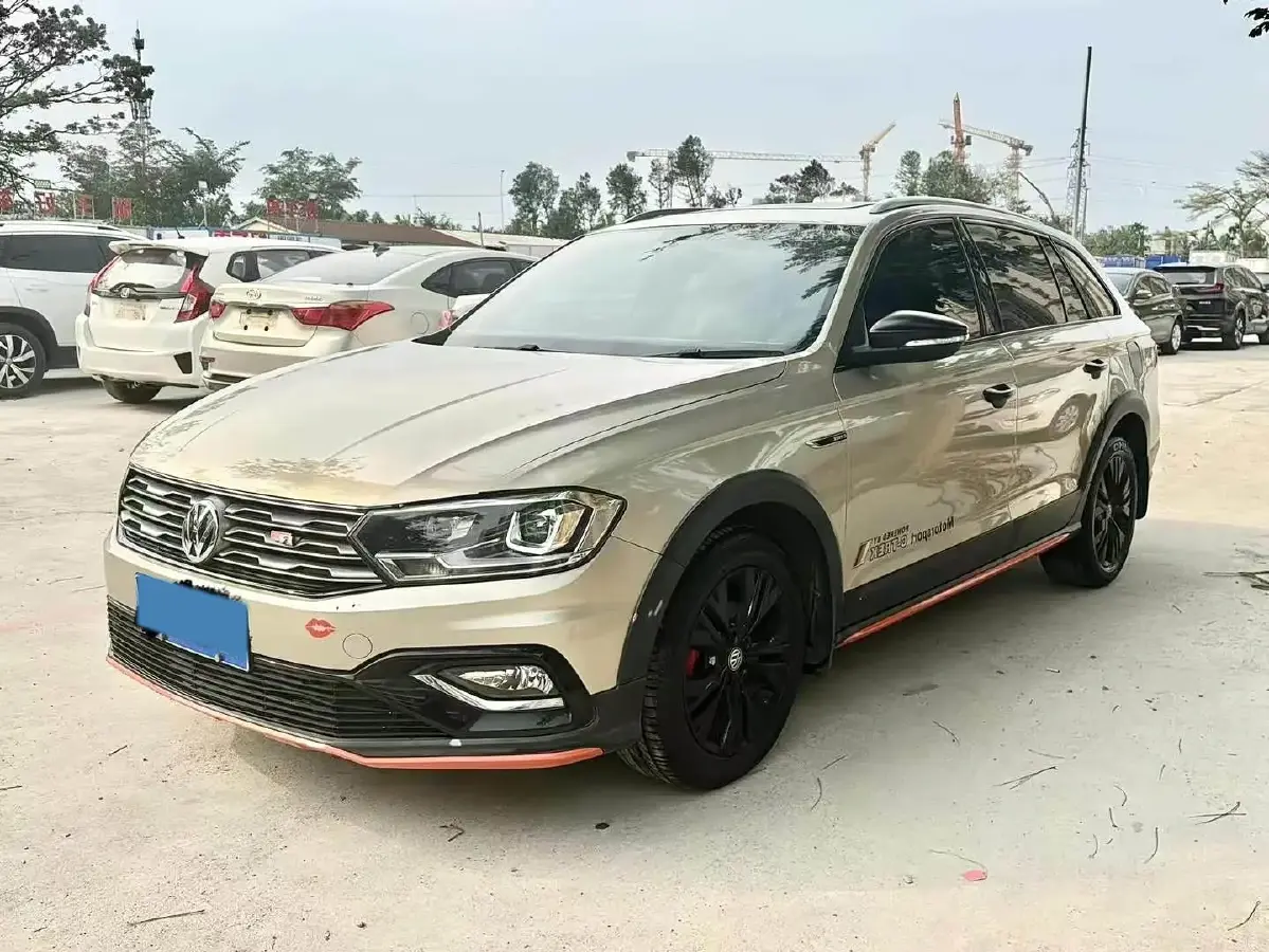 2018 Volkswagen C-Trek 1.5L 110HP L4 6AT