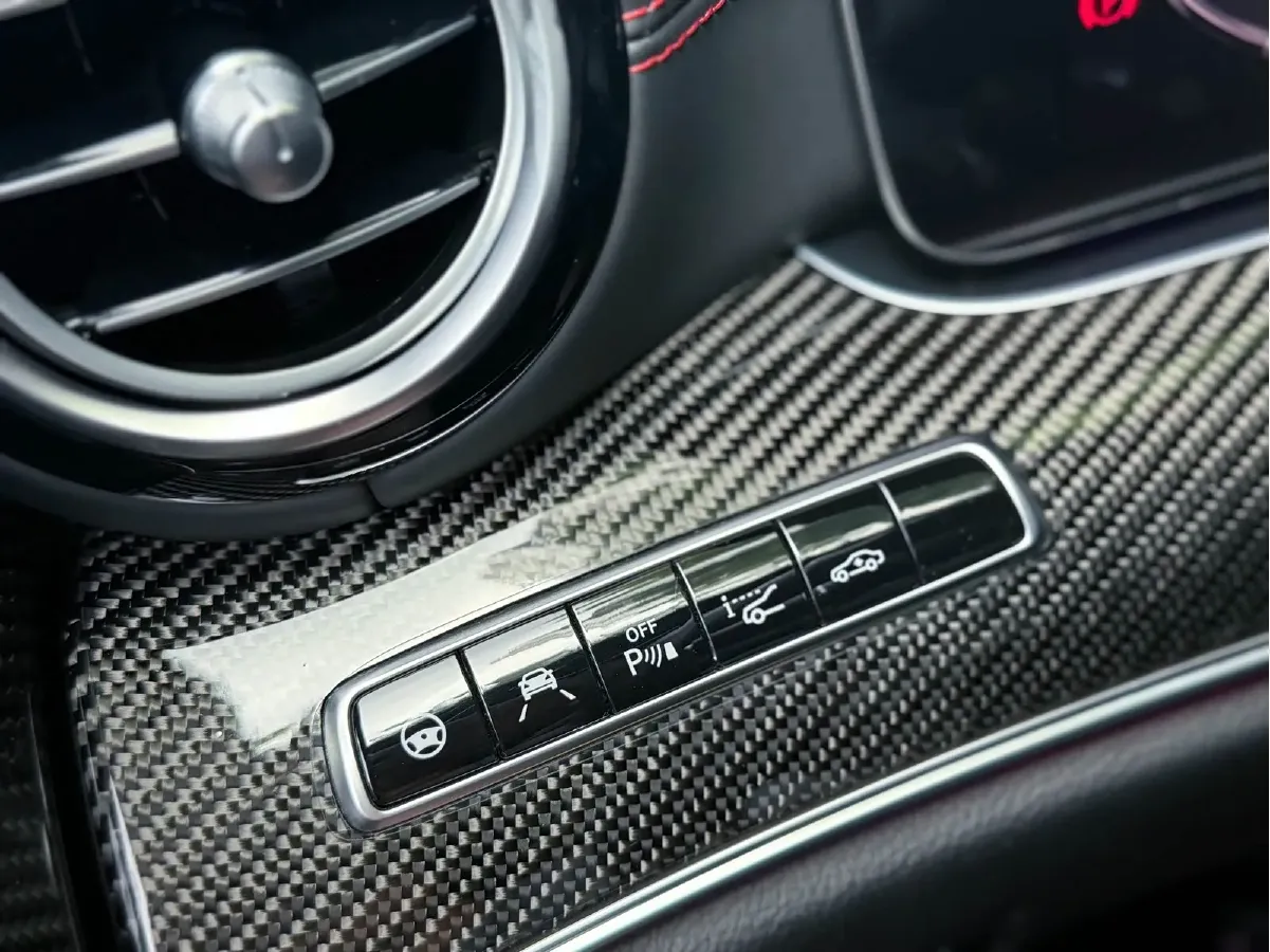 2019 Mercedes-Benz E AMG 4.0T 612HP V8 9AT,autocango,china used car exporter,china ev exporter,chinese used car exporter,chinese used ev exporter