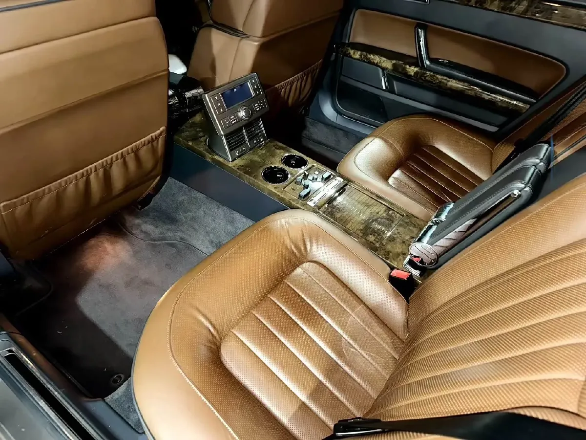 2011 Volkswagen Pheaton 4.2L 335HP V8 6AT,autocango,china used car exporter,china ev exporter,chinese used car exporter,chinese used ev exporter