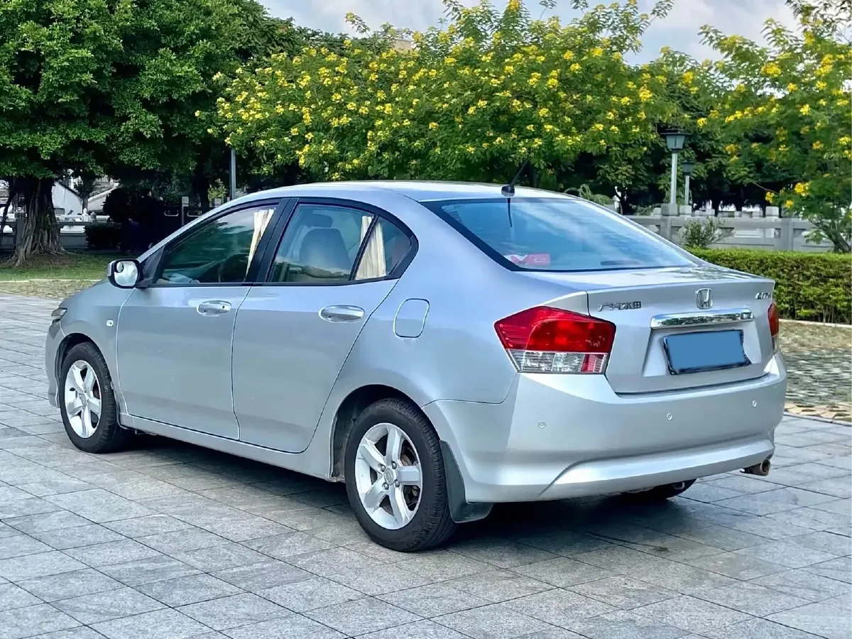 2008 Honda City Classic 1.5L 120HP L4 5MT,autocango,china used car exporter,china ev exporter,chinese used car exporter,chinese used ev exporter