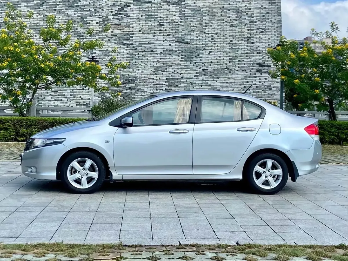 2008 Honda City Classic 1.5L 120HP L4 5MT,autocango,china used car exporter,china ev exporter,chinese used car exporter,chinese used ev exporter