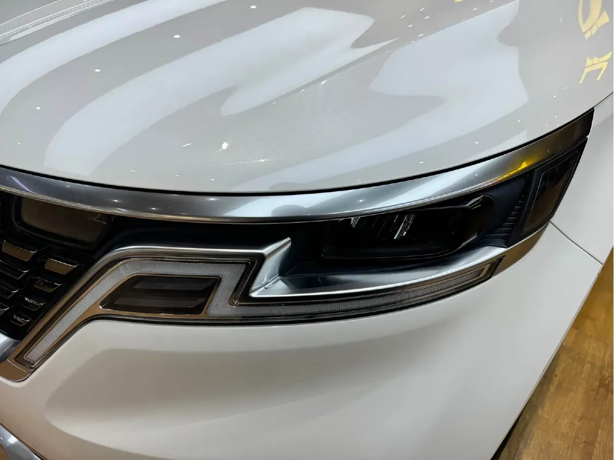 2021 Kia Carnival 2.0T 233HP L4 8AT,autocango,china used car exporter,china ev exporter,chinese used car exporter,chinese used ev exporter