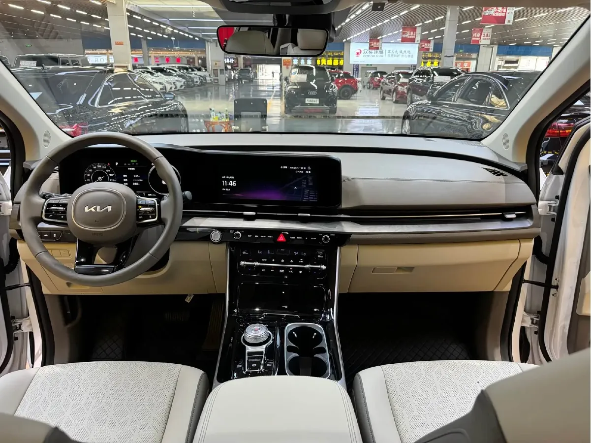 2021 Kia Carnival 2.0T 233HP L4 8AT,autocango,china used car exporter,china ev exporter,chinese used car exporter,chinese used ev exporter