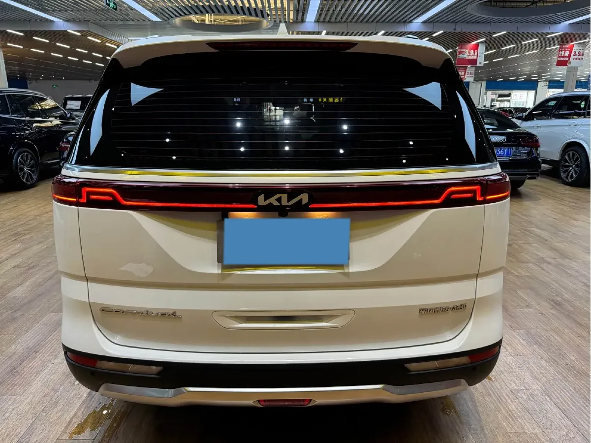 2021 Kia Carnival 2.0T 233HP L4 8AT,autocango,china used car exporter,china ev exporter,chinese used car exporter,chinese used ev exporter