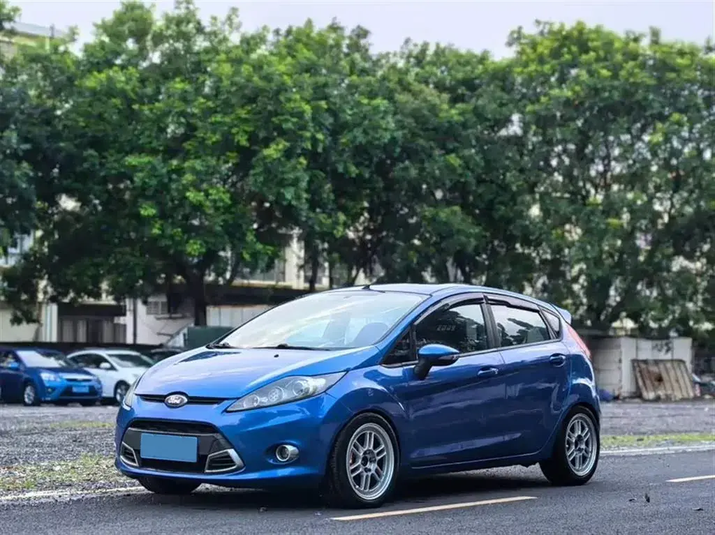 2011 Ford Fiesta 1.5L 103HP L4 4AT