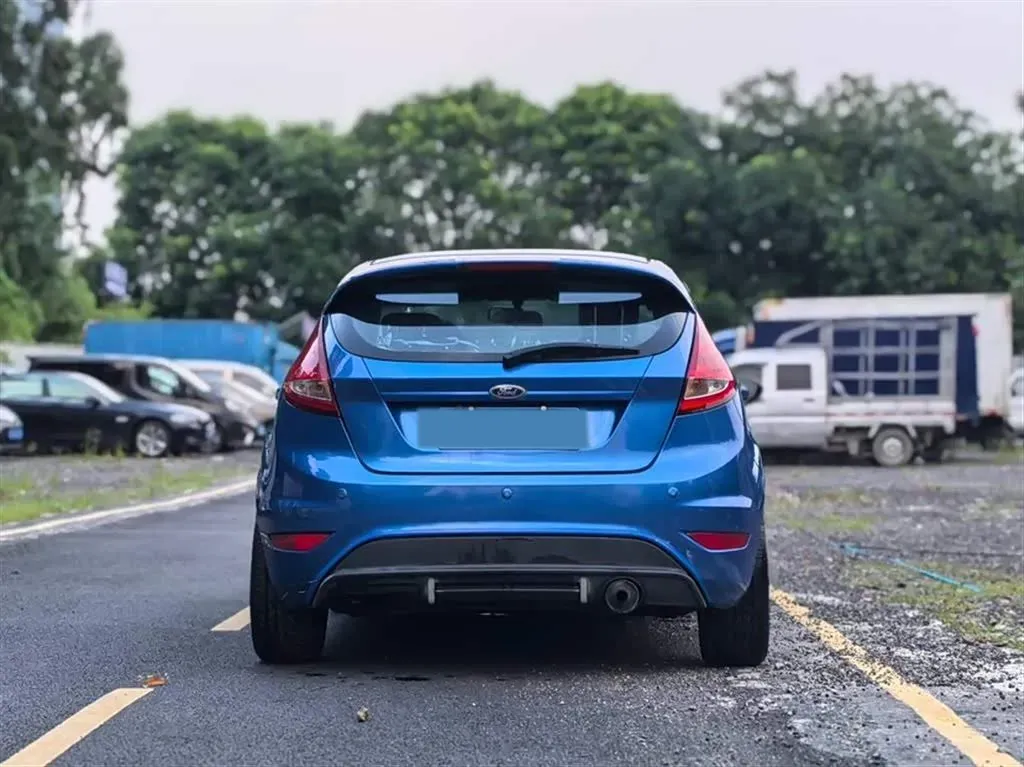 2011 Ford Fiesta 1.5L 103HP L4 4AT,autocango,china used car exporter,china ev exporter,chinese used car exporter,chinese used ev exporter