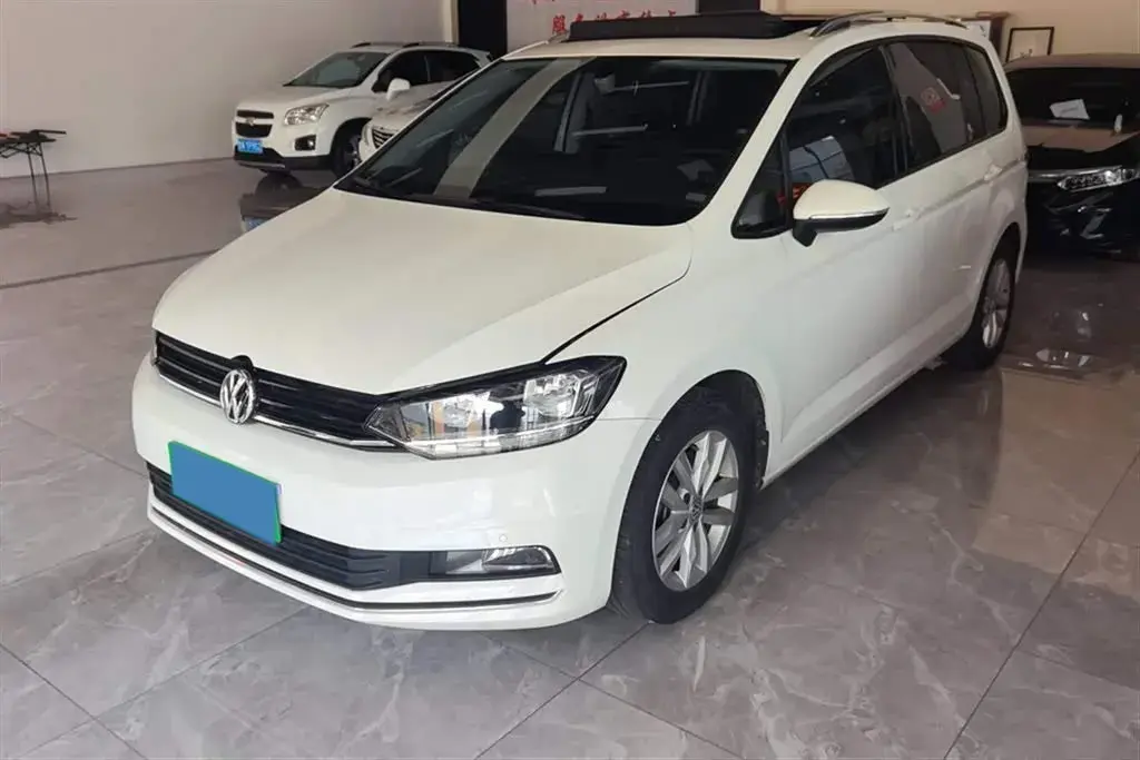 2018 Volkswagen Touran 1.4T 150HP L4 7DCT