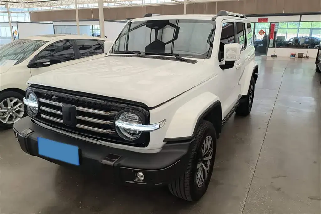 2021 Tank 300 2.0T 227HP L4 8AT