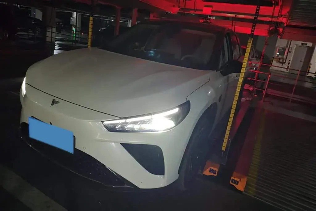 2024 Neta L 1.5L 91HP L4 REEV 40KWH