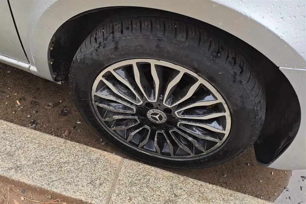 2010 Mercedes-Benz Viano 2.5L 190HP V6 5AT,autocango,china used car exporter,china ev exporter,chinese used car exporter,chinese used ev exporter