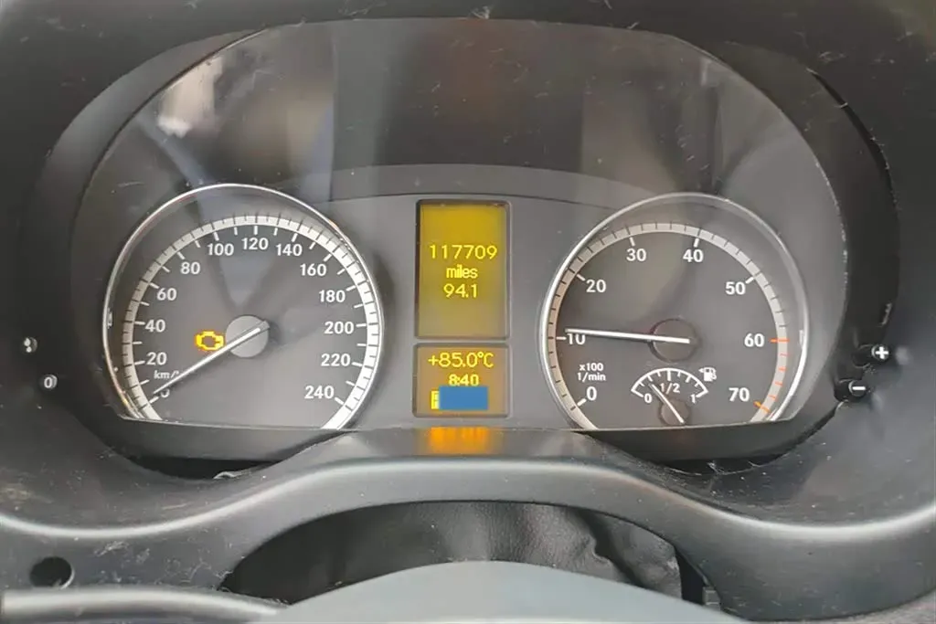 2010 Mercedes-Benz Viano 2.5L 190HP V6 5AT,autocango,china used car exporter,china ev exporter,chinese used car exporter,chinese used ev exporter