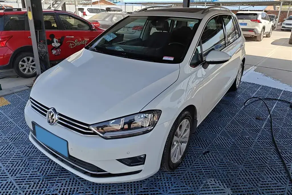 2016 Volkswagen Golf Sportsvan 1.4T 131HP L4 7DCT