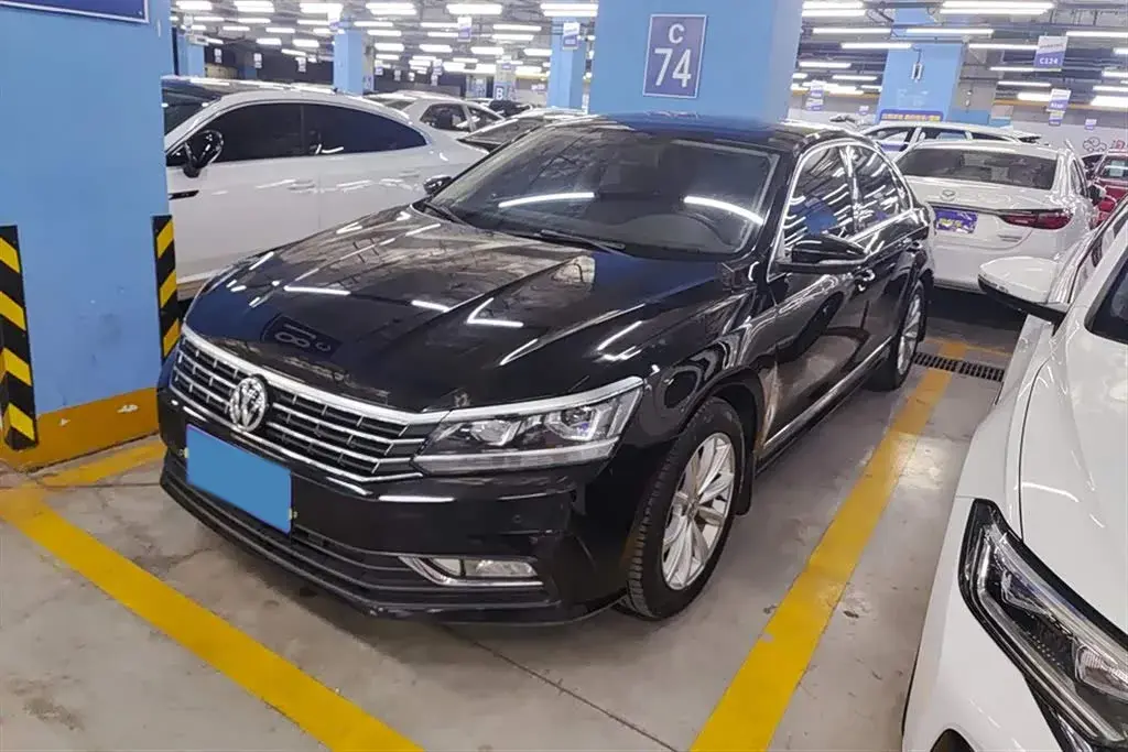 2017 Volkswagen Passat 1.8T 180HP L4 7DCT