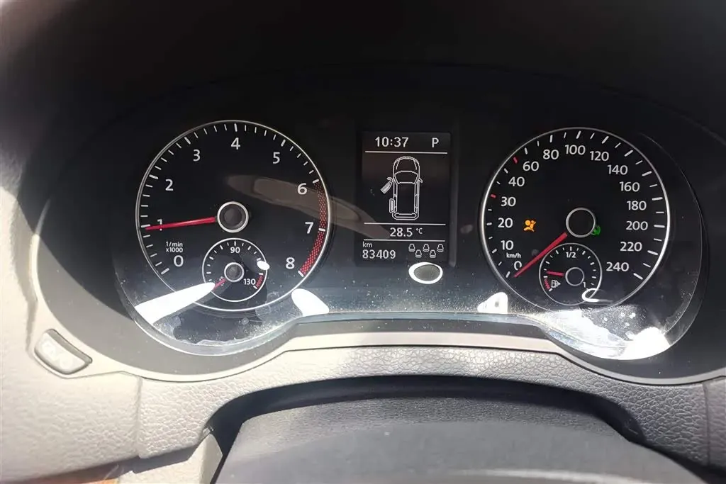 2014 Volkswagen Sharan 2.0T 200HP L4 6DCT,autocango,china used car exporter,china ev exporter,chinese used car exporter,chinese used ev exporter