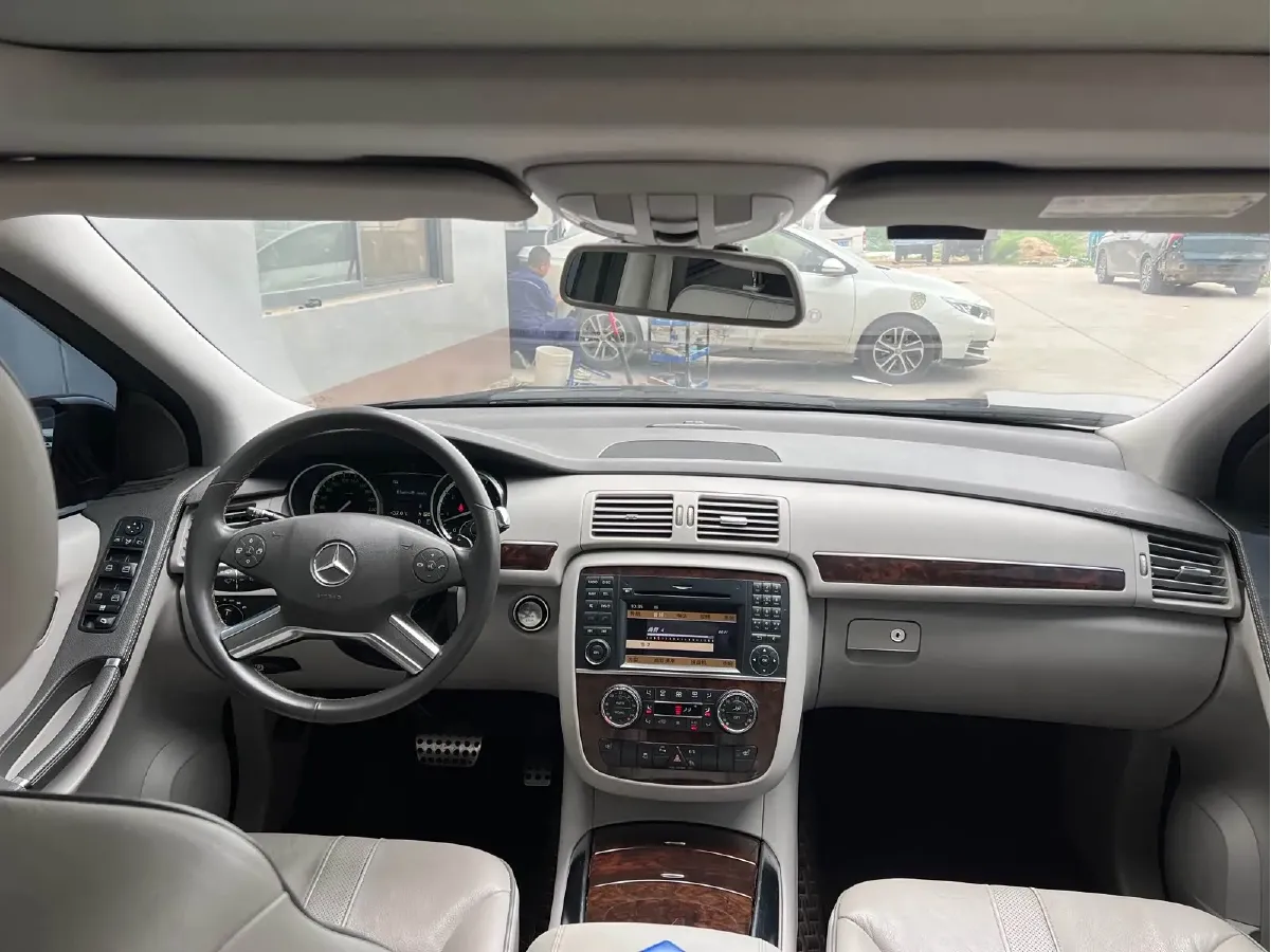 2010 Mercedes-Benz R Class 5.5L 388HP V8 7AT,autocango,china used car exporter,china ev exporter,chinese used car exporter,chinese used ev exporter