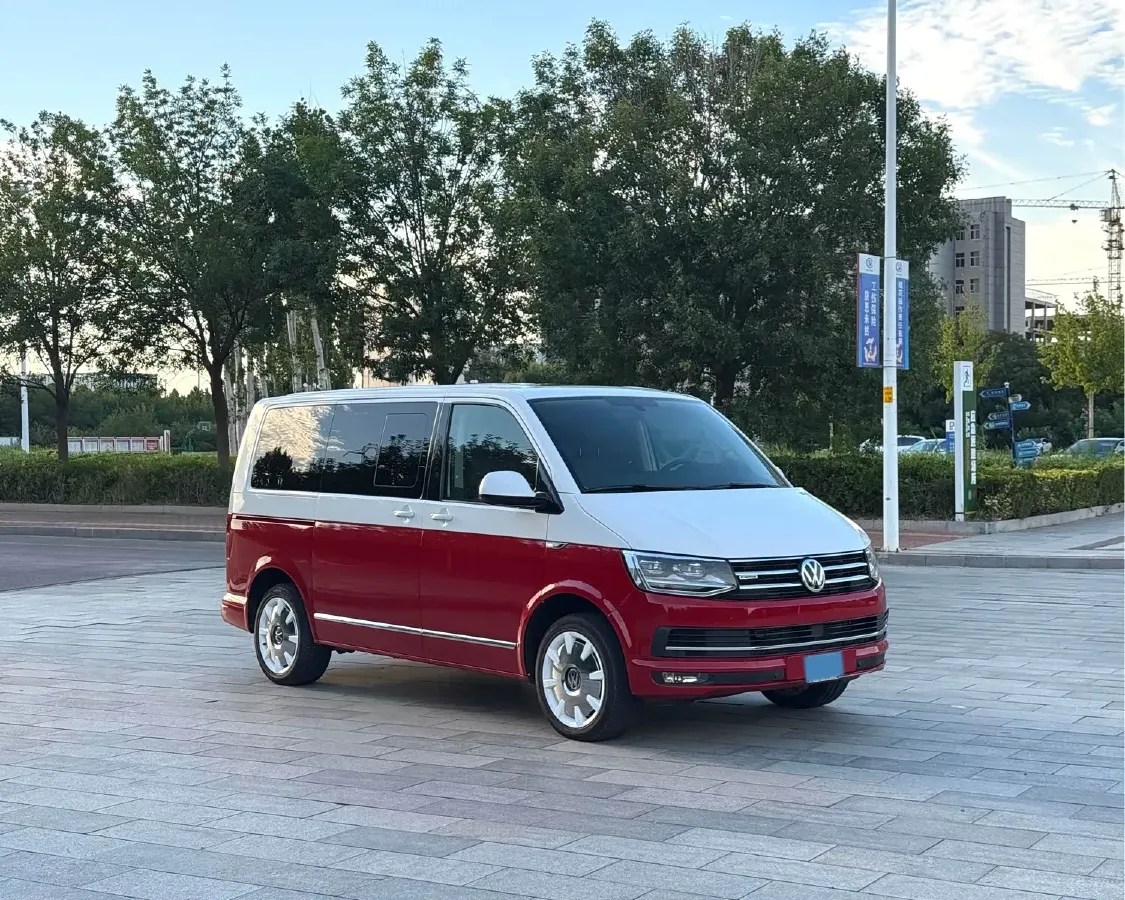 2018 Volkswagen Multivan 2.0T 204HP L4 7DCT,autocango,china used car exporter,china ev exporter,chinese used car exporter,chinese used ev exporter
