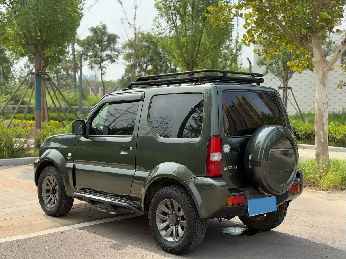 2015 Suzuki Jimny 1.3L 85HP L4 4AT,autocango,china used car exporter,china ev exporter,chinese used car exporter,chinese used ev exporter