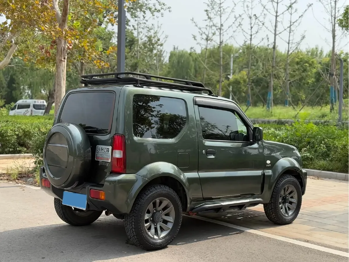 2015 Suzuki Jimny 1.3L 85HP L4 4AT,autocango,china used car exporter,china ev exporter,chinese used car exporter,chinese used ev exporter