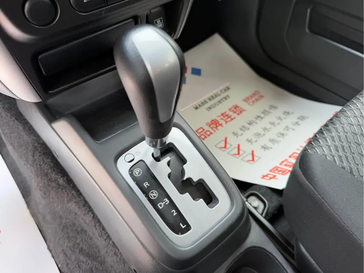 2015 Suzuki Jimny 1.3L 85HP L4 4AT,autocango,china used car exporter,china ev exporter,chinese used car exporter,chinese used ev exporter