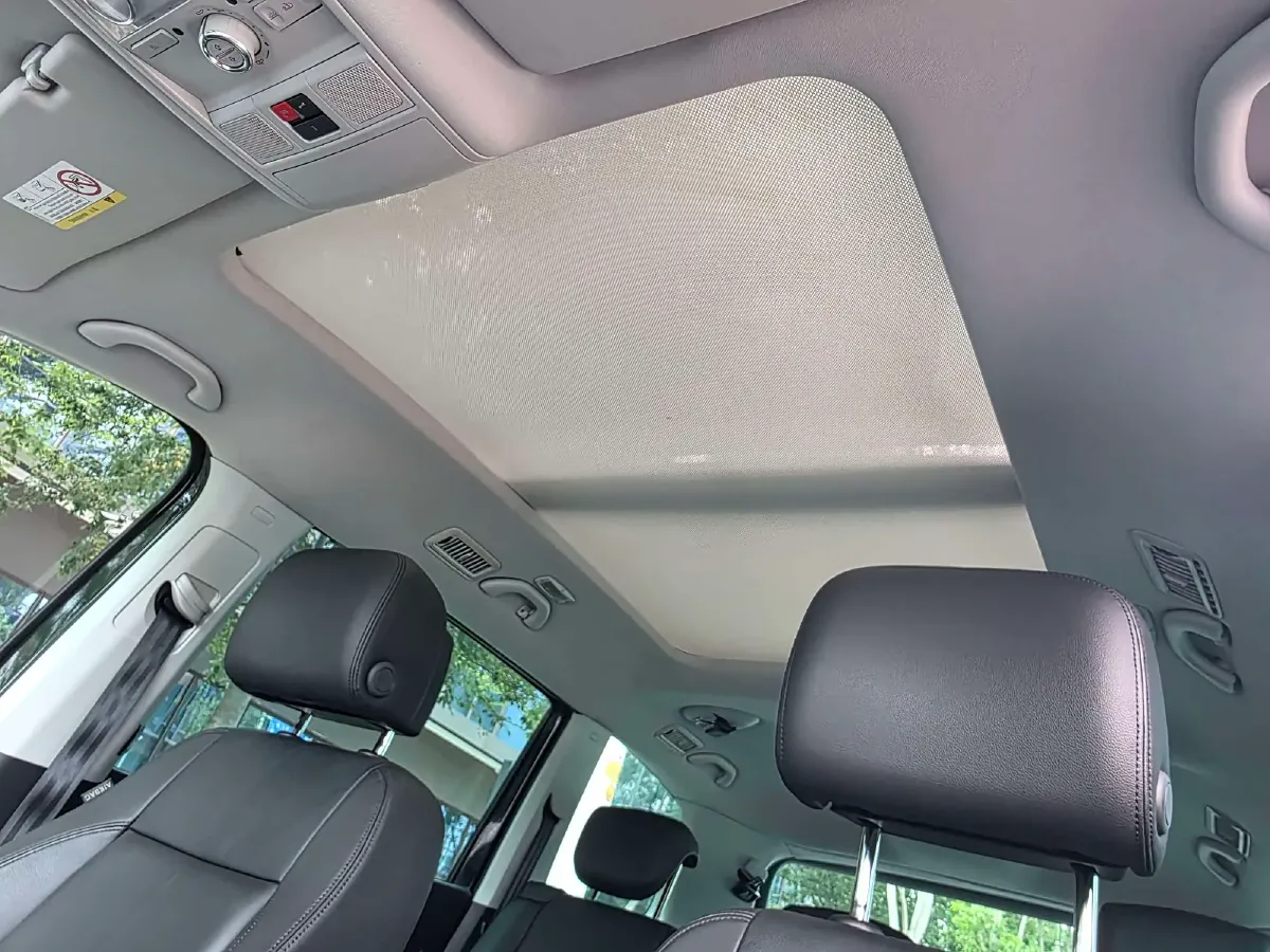 2016 Volkswagen Sharan 2.0T 220HP L4 6DCT,autocango,china used car exporter,china ev exporter,chinese used car exporter,chinese used ev exporter