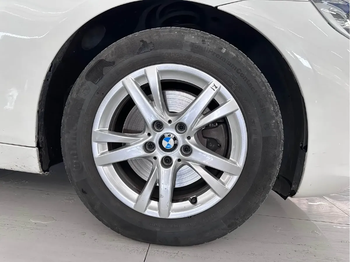 2015 BMW 2 Series Wagon 1.5T 136HP L3 6AT,autocango,china used car exporter,china ev exporter,chinese used car exporter,chinese used ev exporter