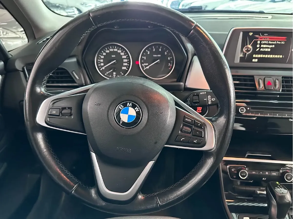 2015 BMW 2 Series Wagon 1.5T 136HP L3 6AT,autocango,china used car exporter,china ev exporter,chinese used car exporter,chinese used ev exporter