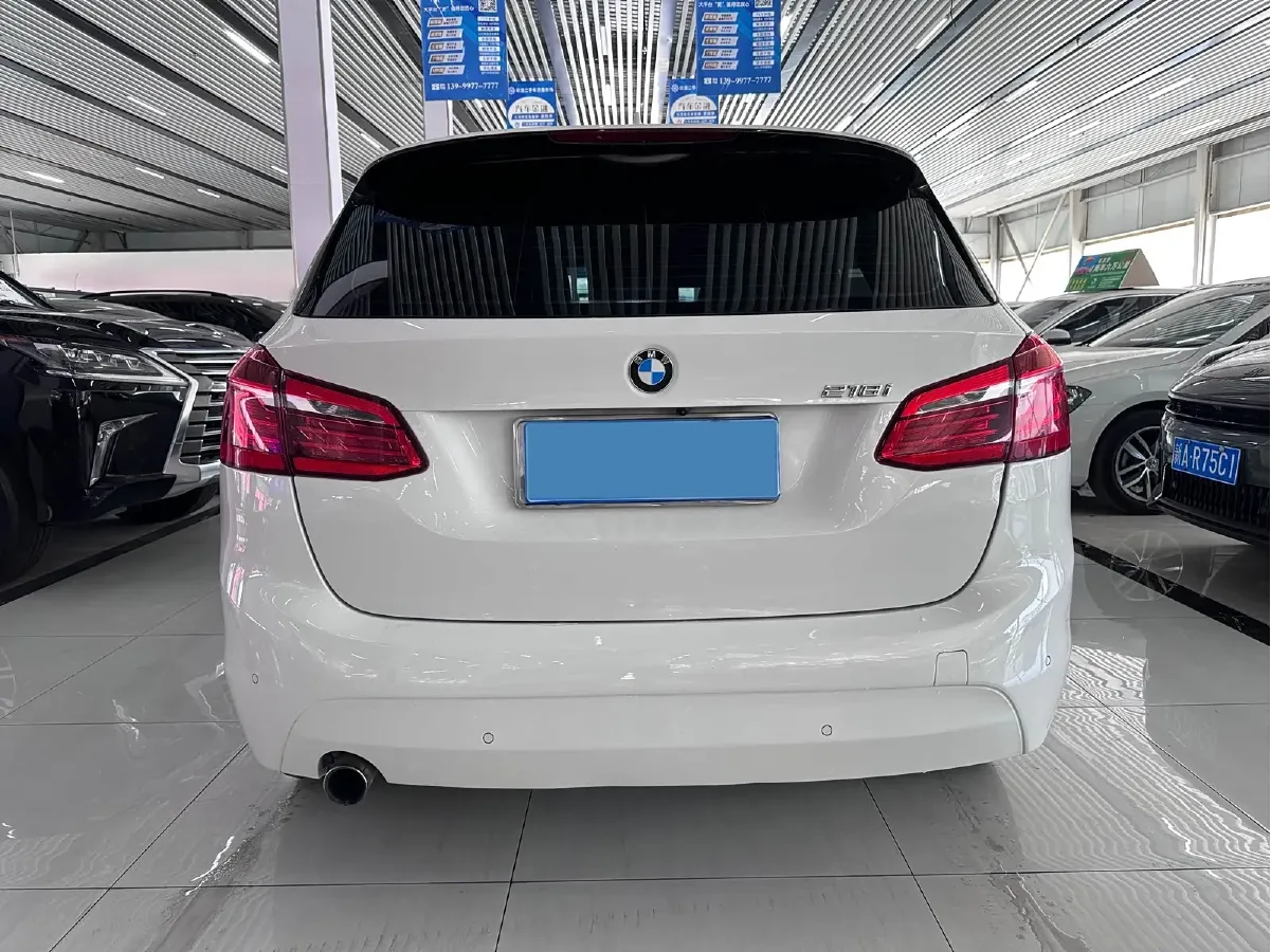 2015 BMW 2 Series Wagon 1.5T 136HP L3 6AT,autocango,china used car exporter,china ev exporter,chinese used car exporter,chinese used ev exporter