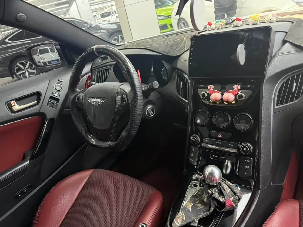 2012 Hyundai Rohens-Coupe 2.0T 260HP L4 8AT,autocango,china used car exporter,china ev exporter,chinese used car exporter,chinese used ev exporter