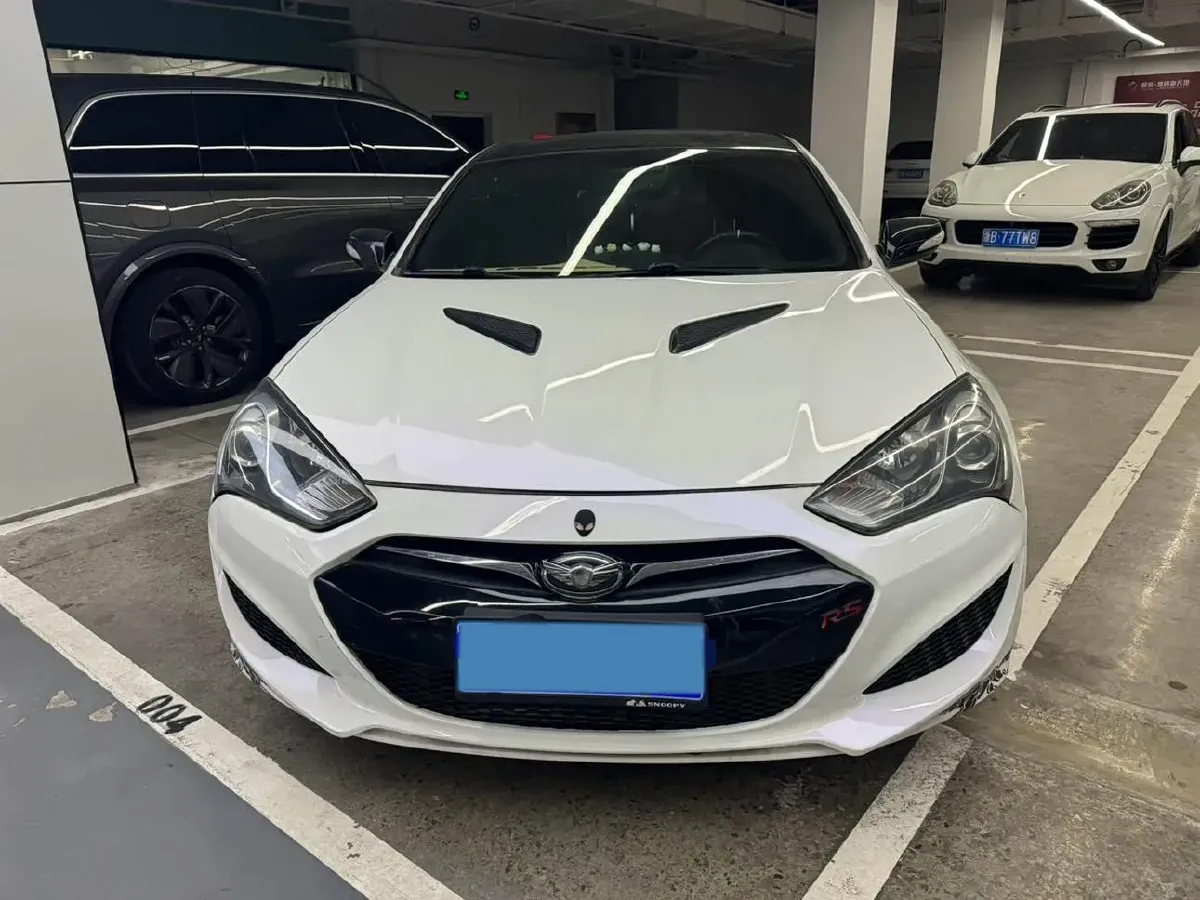 2012 Hyundai Rohens-Coupe 2.0T 260HP L4 8AT,autocango,china used car exporter,china ev exporter,chinese used car exporter,chinese used ev exporter