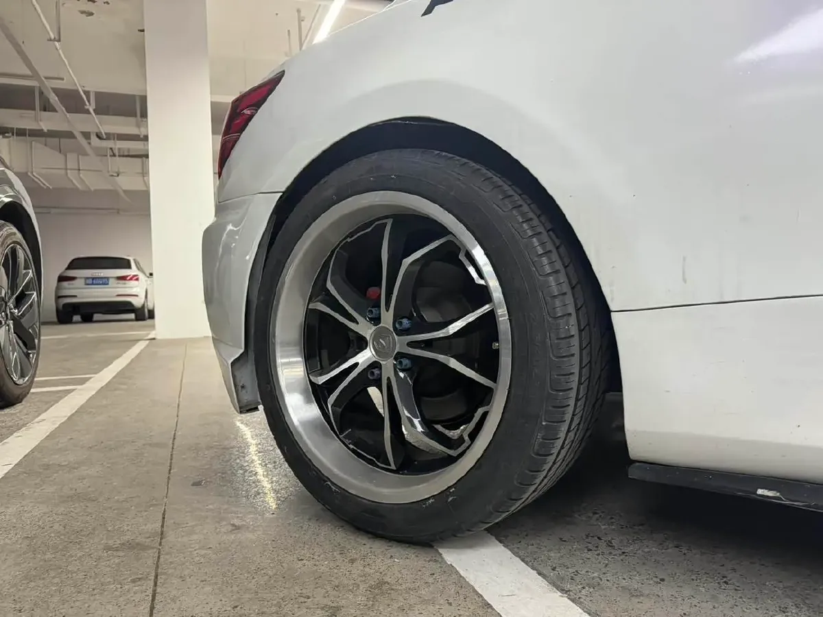 2012 Hyundai Rohens-Coupe 2.0T 260HP L4 8AT,autocango,china used car exporter,china ev exporter,chinese used car exporter,chinese used ev exporter